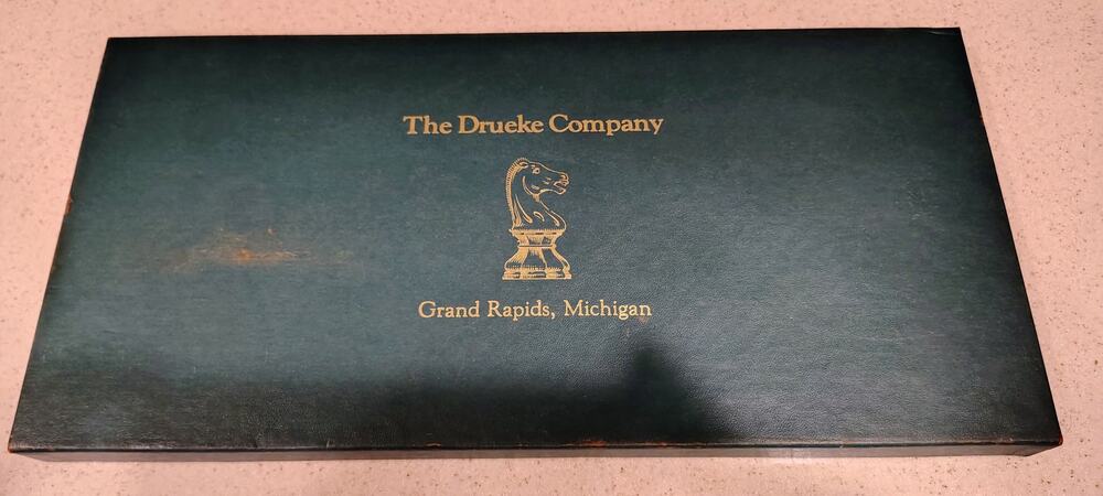 Vintage Drueke Model No. 1962 4-Track Cribbage Board Solid Walnut Wood Open Box
